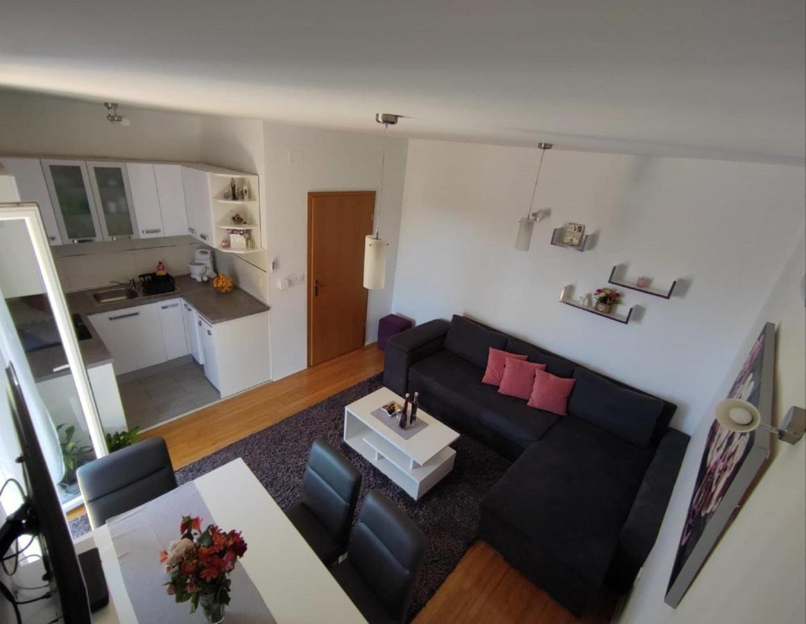 Apartments Kola Banići Eksteriør billede