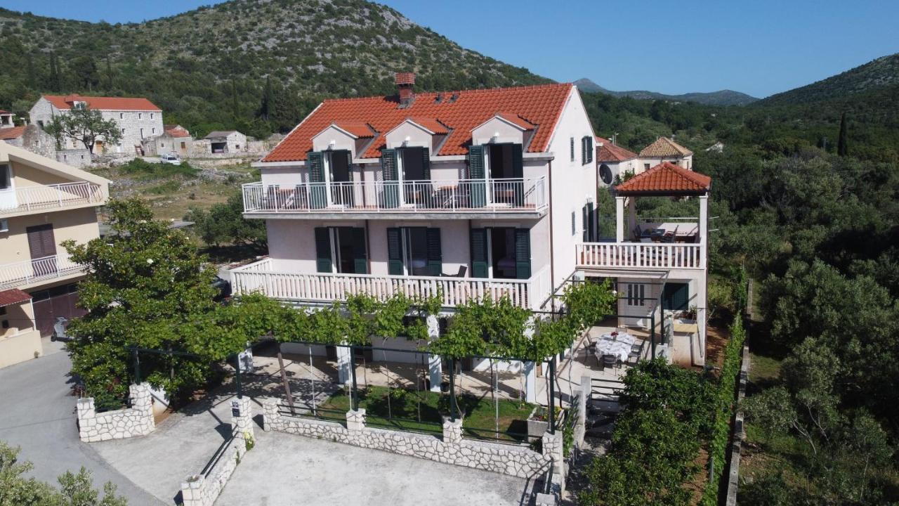Apartments Kola Banići Eksteriør billede