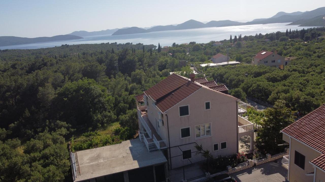Apartments Kola Banići Eksteriør billede