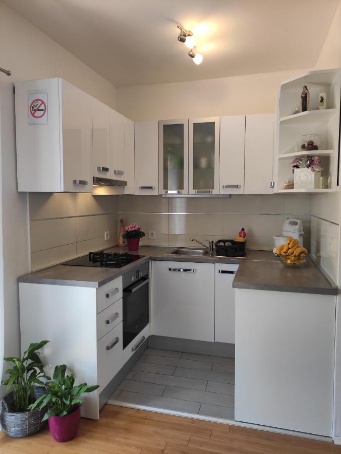 Apartments Kola Banići Eksteriør billede