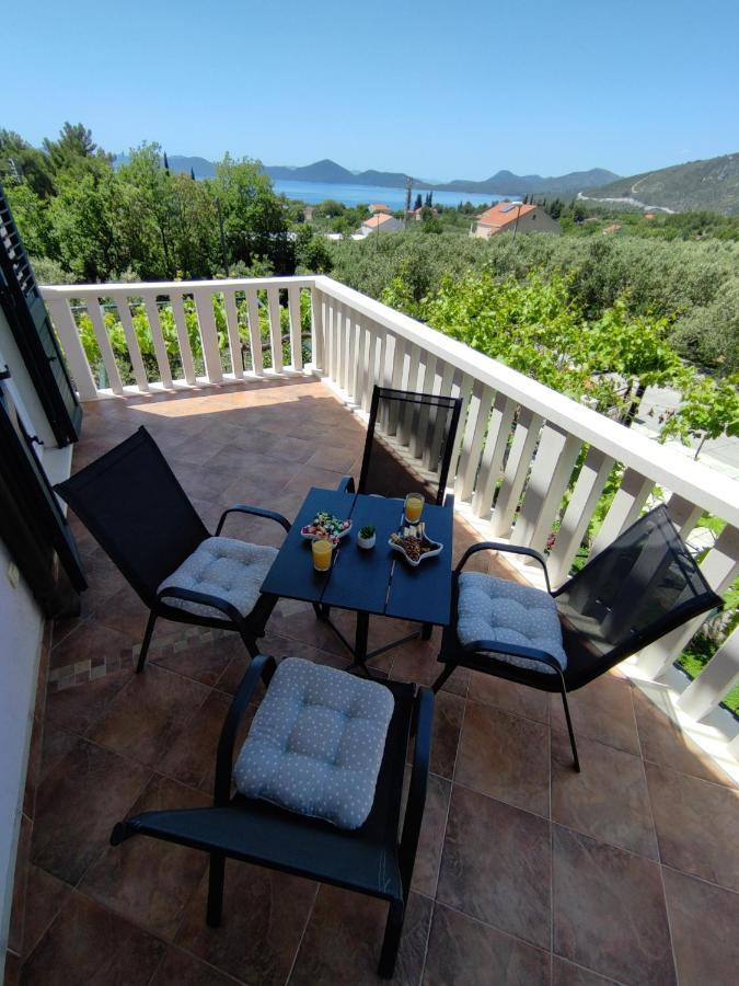 Apartments Kola Banići Eksteriør billede
